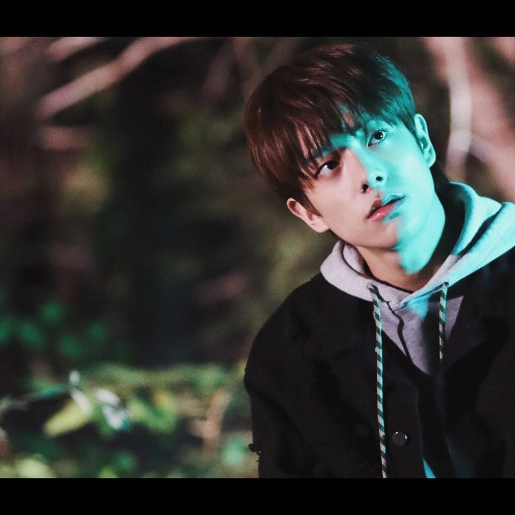 :: EN-roll ::
@ Debut Trailer

#ENHYPEN #EN_behind #ENroll #JAKE…