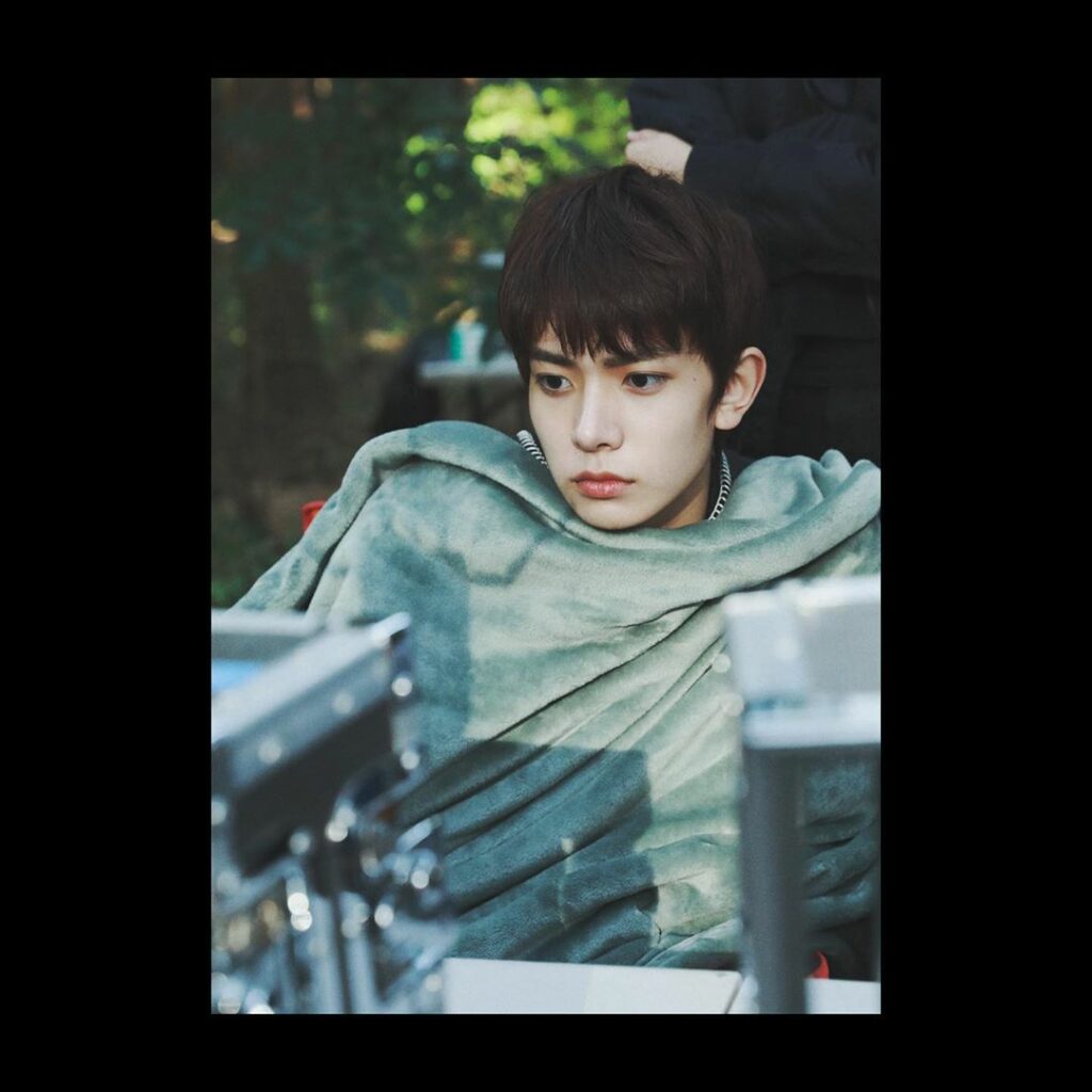 :: EN-roll ::
@ Debut Trailer

#ENHYPEN #EN_behind #ENroll #HEESEUNG…