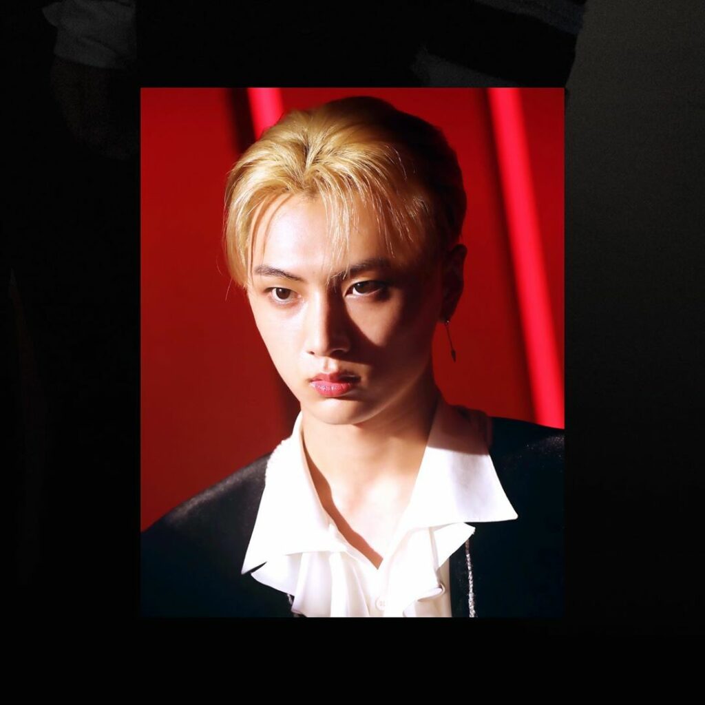 :: EN-roll ::
@ BORDER : DAY ONE Concept Photo (DUSK ver.)

#ENHYPEN #EN_behind …