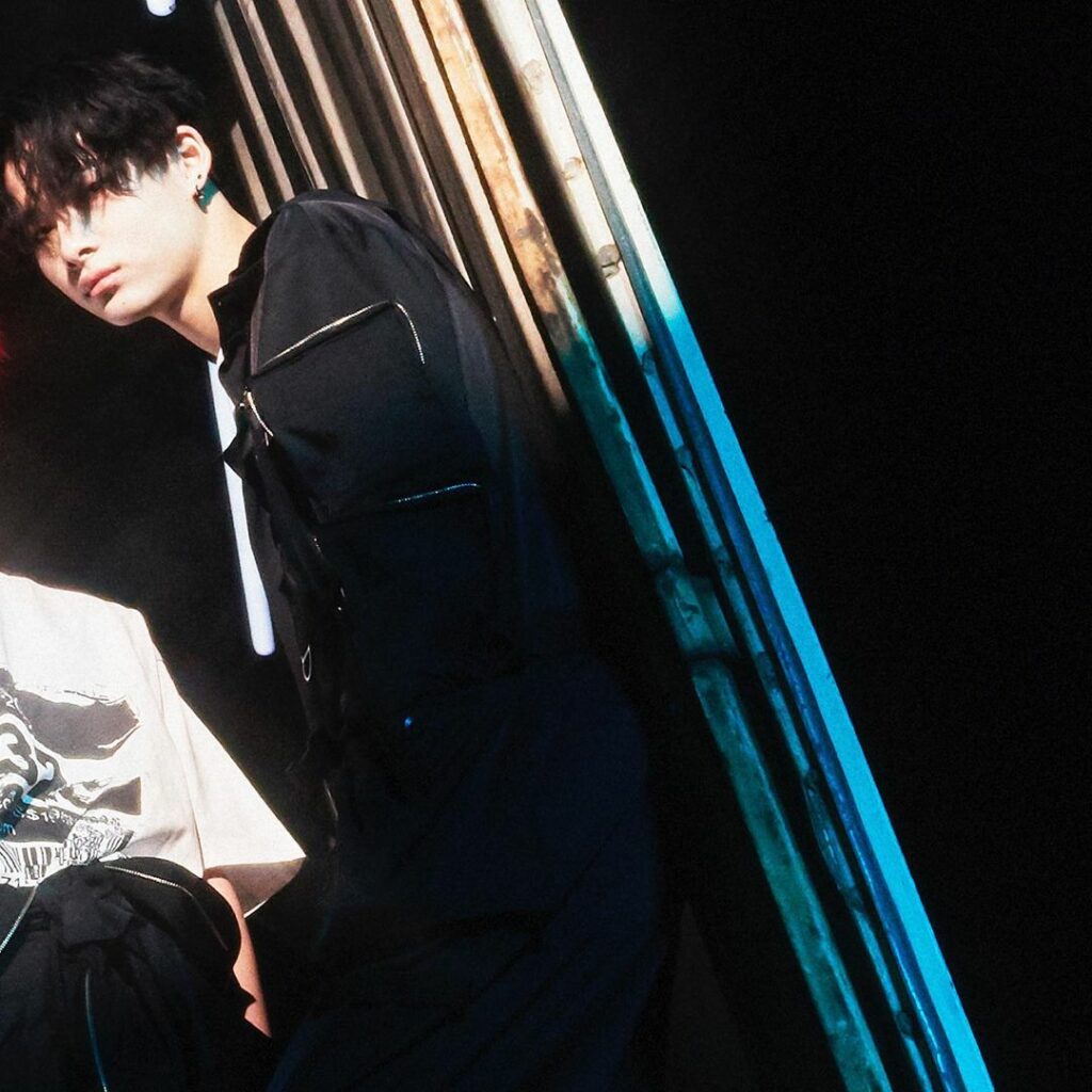 #ENHYPEN MANIFESTO : DAY 1 Concept Photo (D ver.) 

#MANIFESTO_DAY1 #ENHYPEN_D…