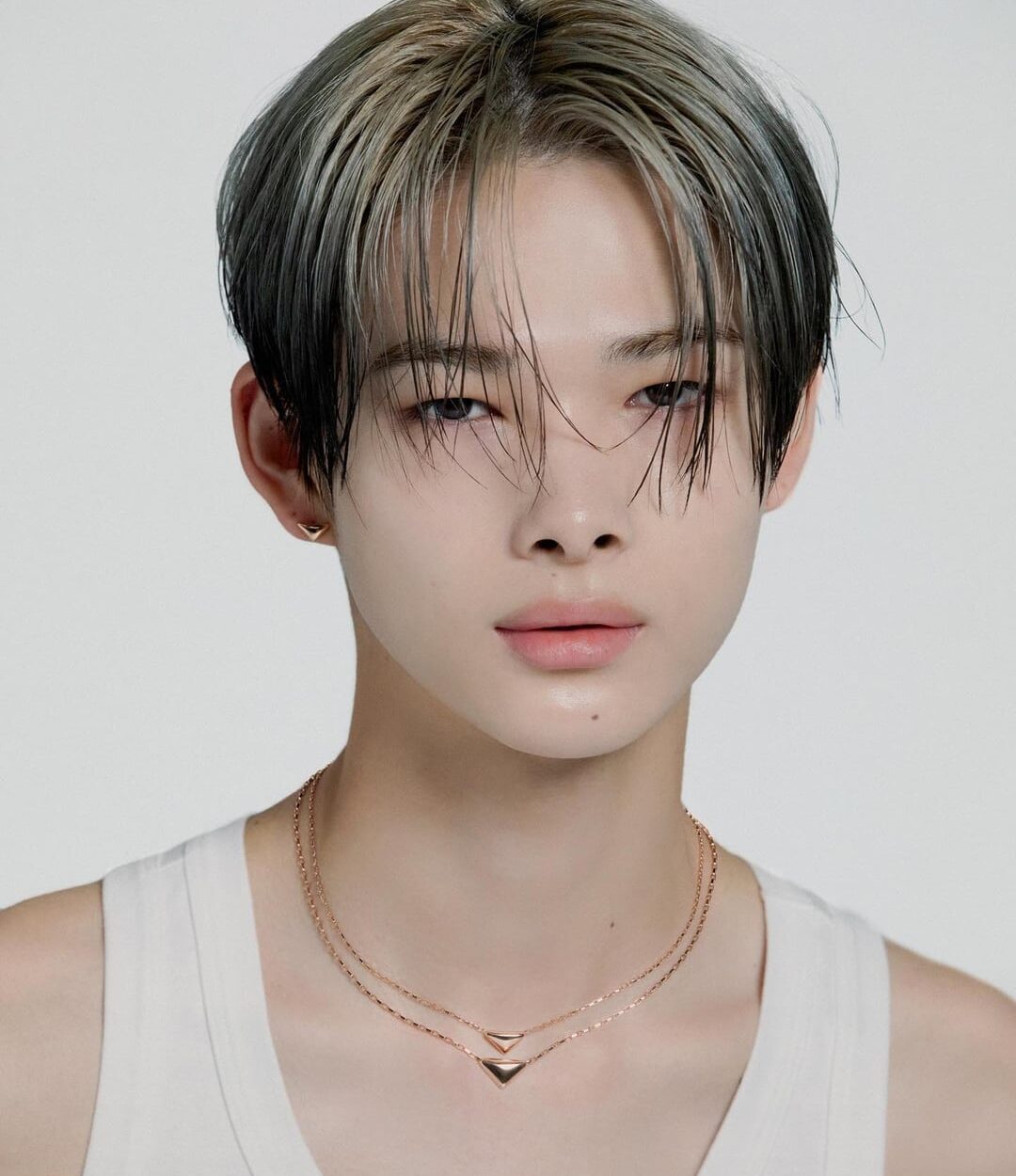 230829 Instagram: Ni-ki - Prada Fine Jewelry