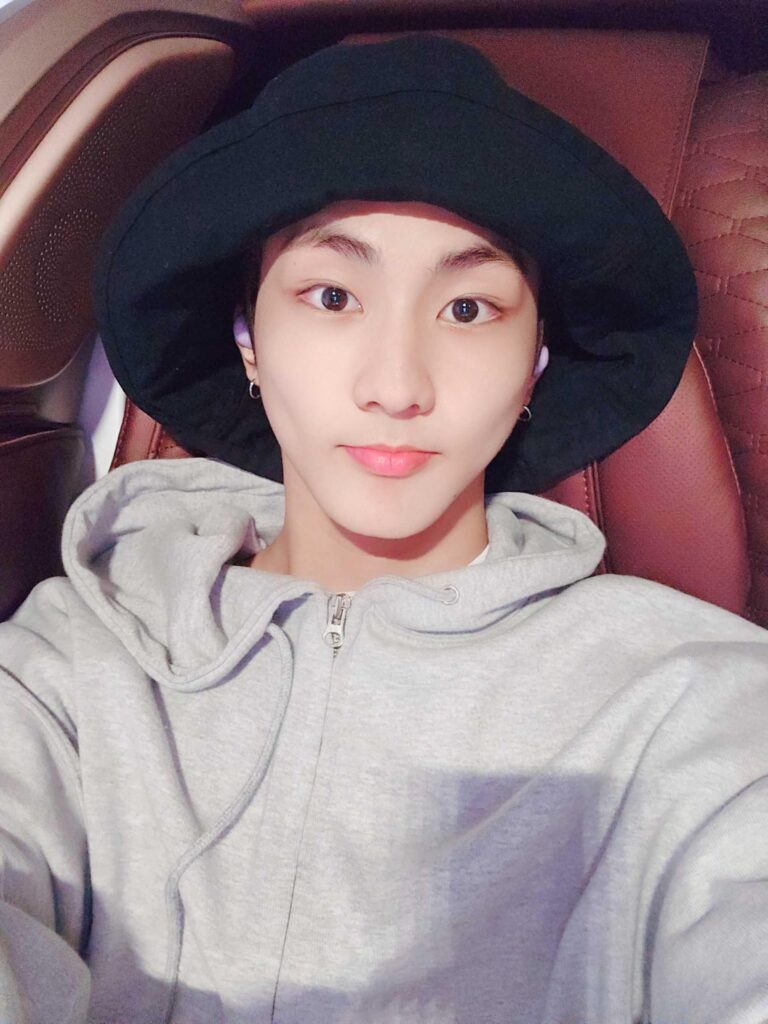 230807 Weverse: Jungwon