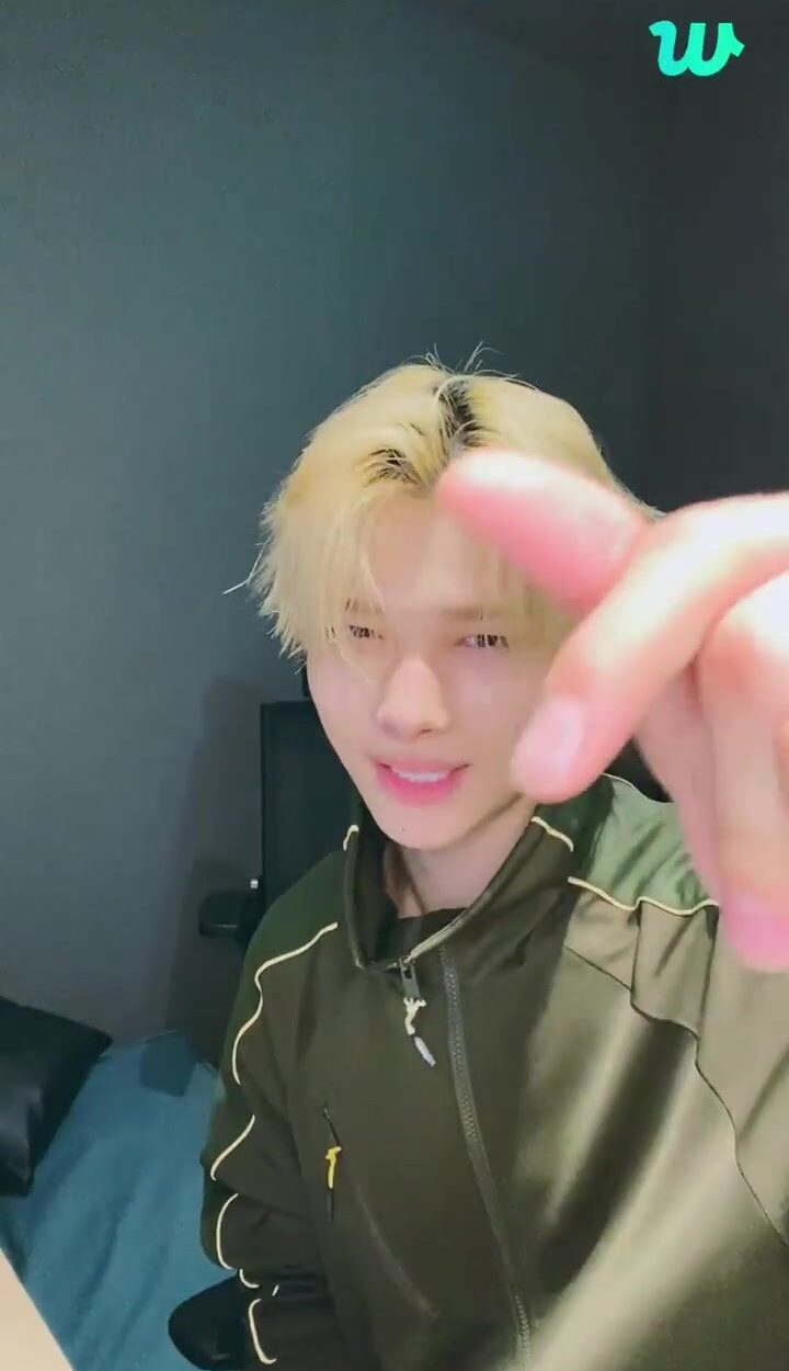 230623 [Weverse Live: Ni-Ki]🌒
