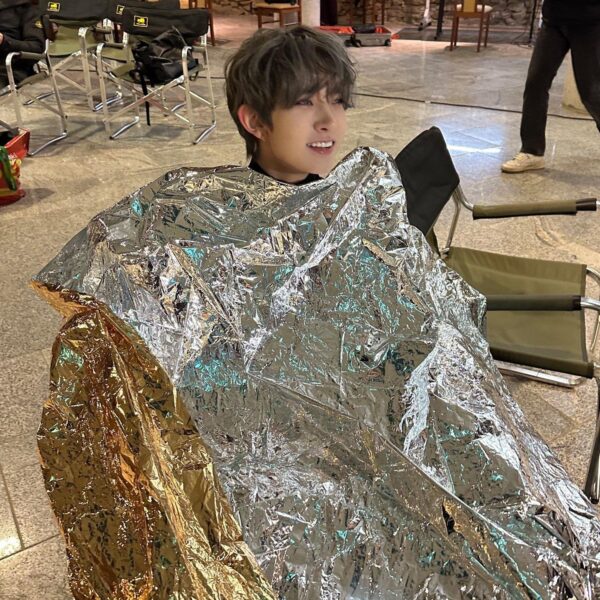 230723 NAVER Post: AirDDrop🤳 Ddu-ddu-📡 Dark Blood would like to share ‘AirDDrop’ ✅ Totally accept 🫶 (Part 1/3)