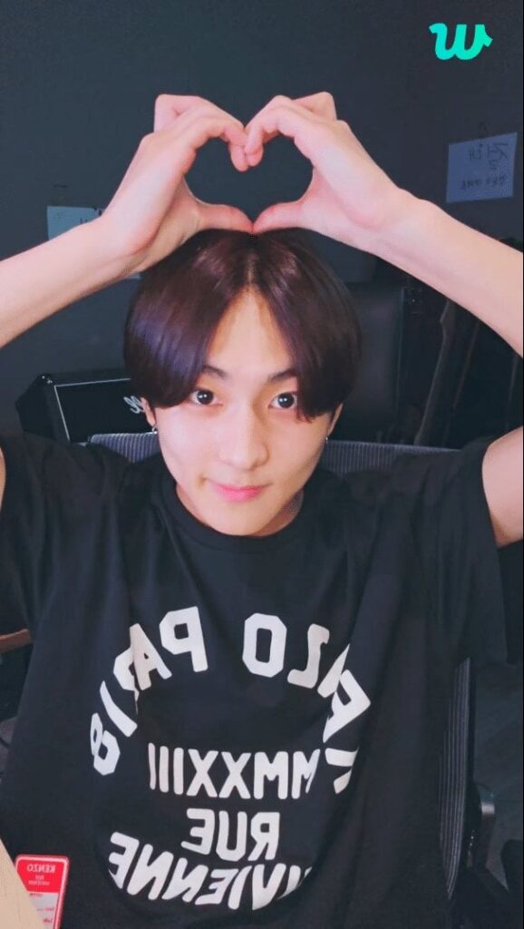 230812 [Weverse Live: Jungwon] Hi