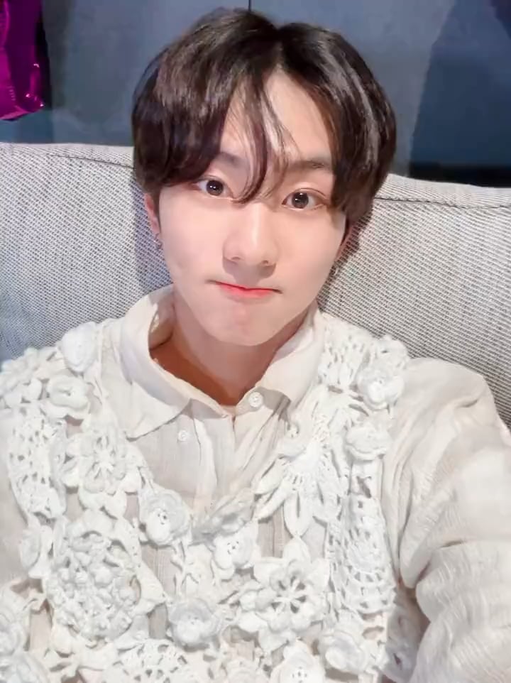 230614 Twitter: Jungwon
