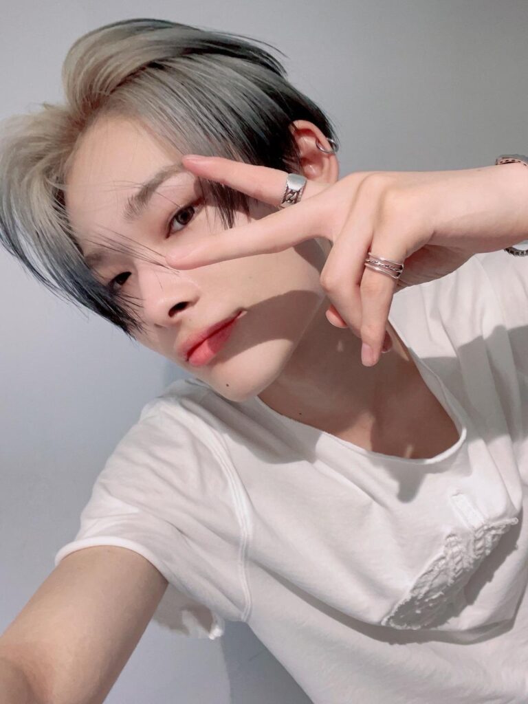 230816 Weverse: Ni-ki