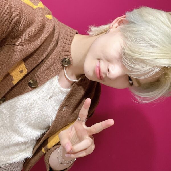 230603 Weverse: Ni-ki