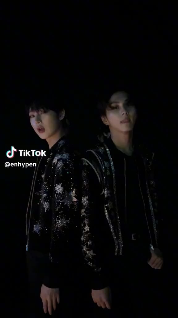 230814 TikTok: ENHYPEN (2)