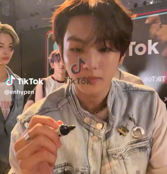 230819 TikTok: ENHYPEN