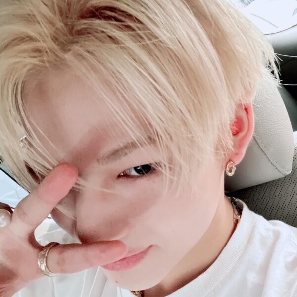 230627 Weverse: Ni-ki