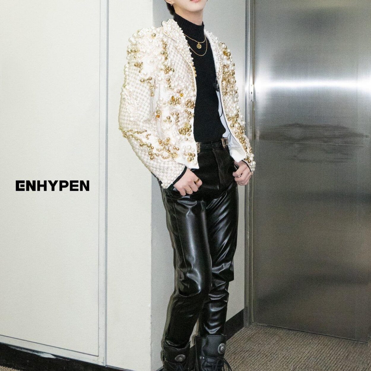 230623 [📸] ENHY-FASHION ‘DARK BLOOD’ HD (1/2)