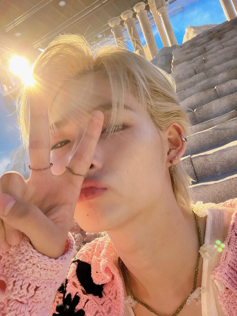 230828 Weverse: Ni-ki