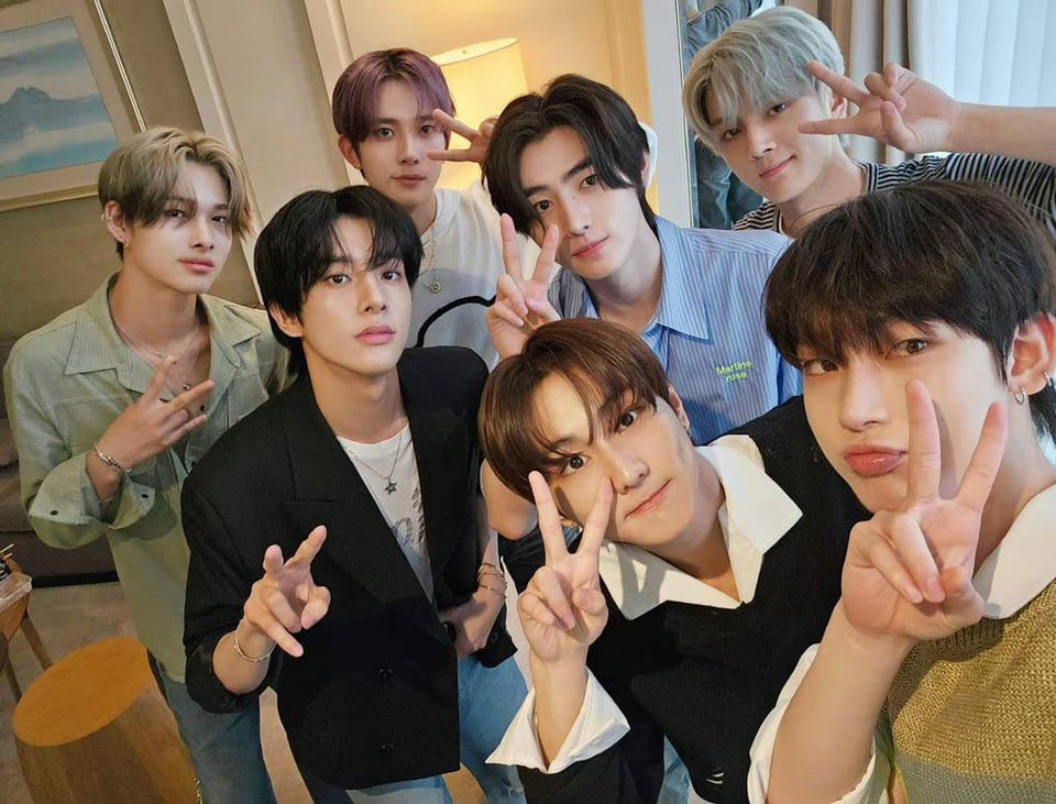 230827 Weibo: ENHYPEN