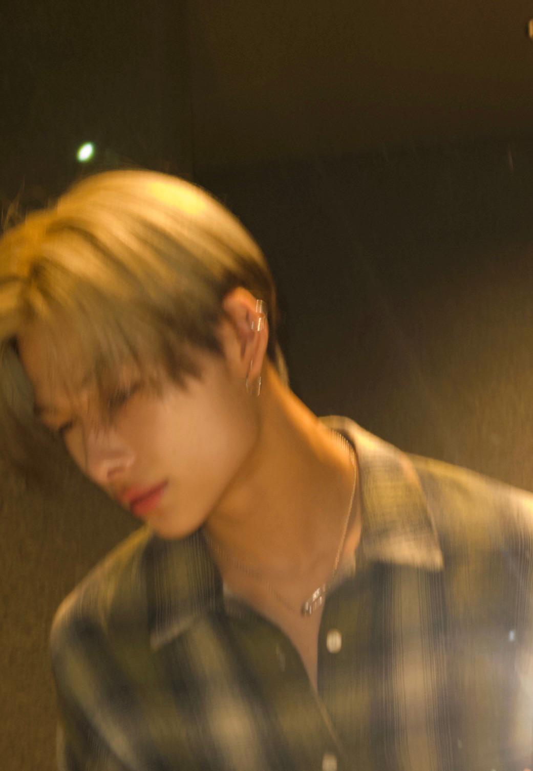 230809 Weverse: Ni-ki