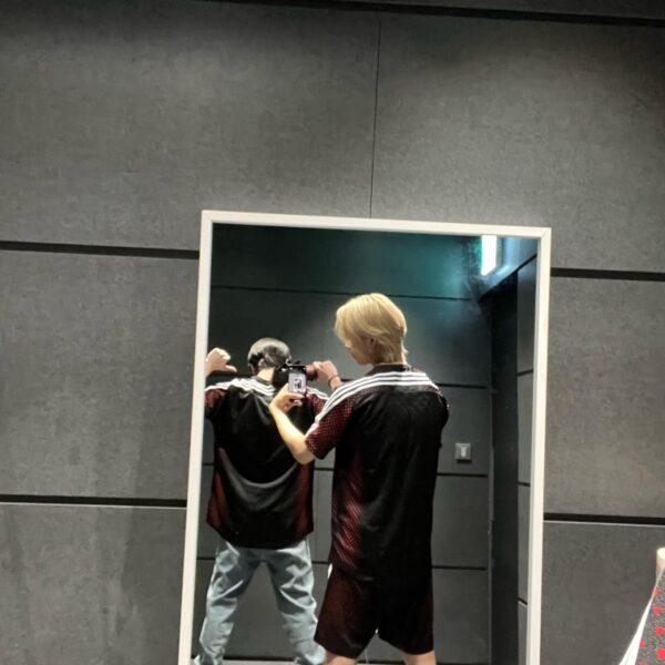 230612 Weverse: Ni-ki