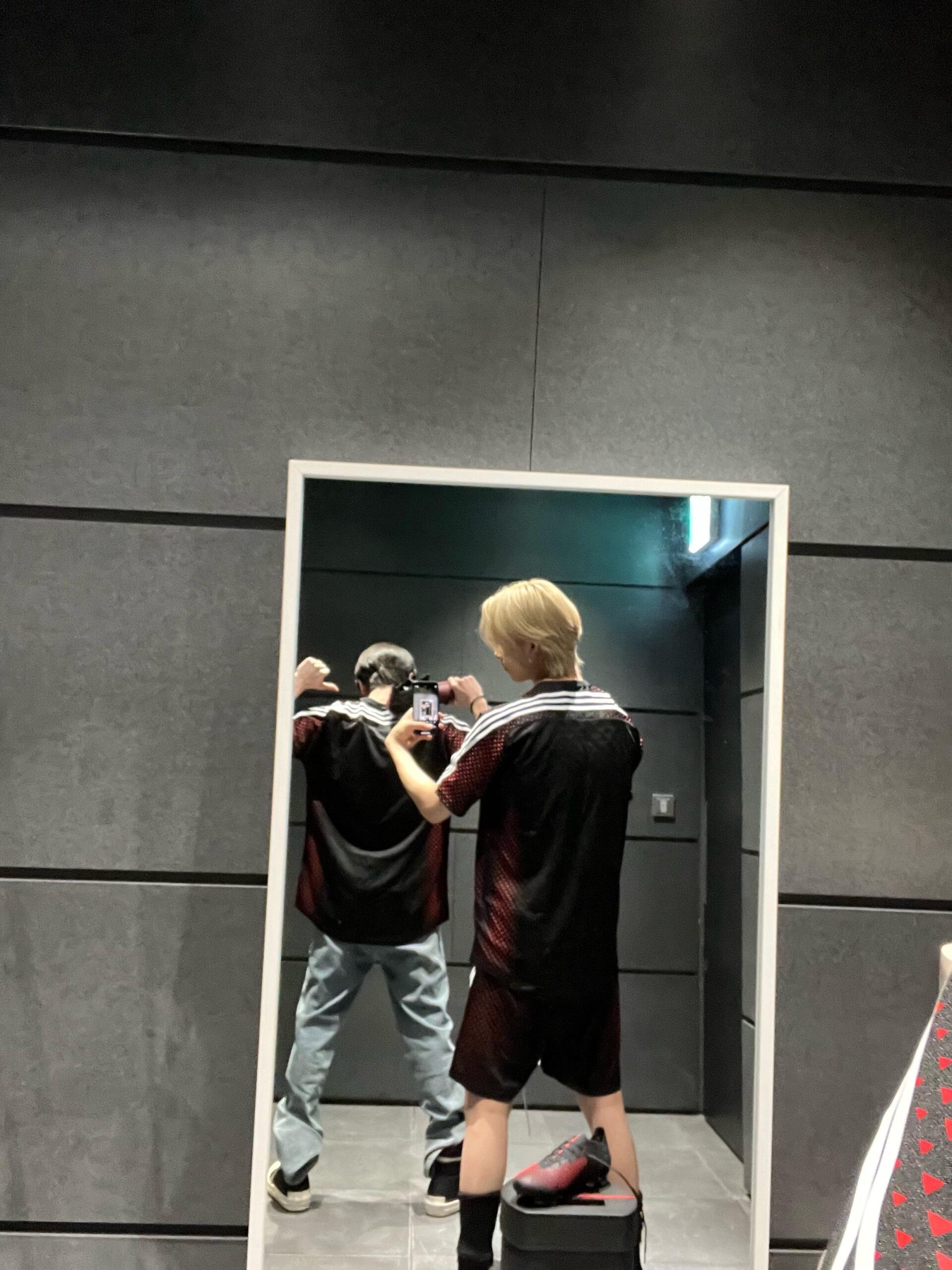 230612 Weverse: Ni-ki