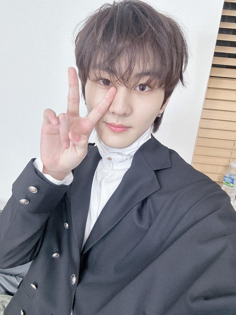 230712 Weverse: Jungwon