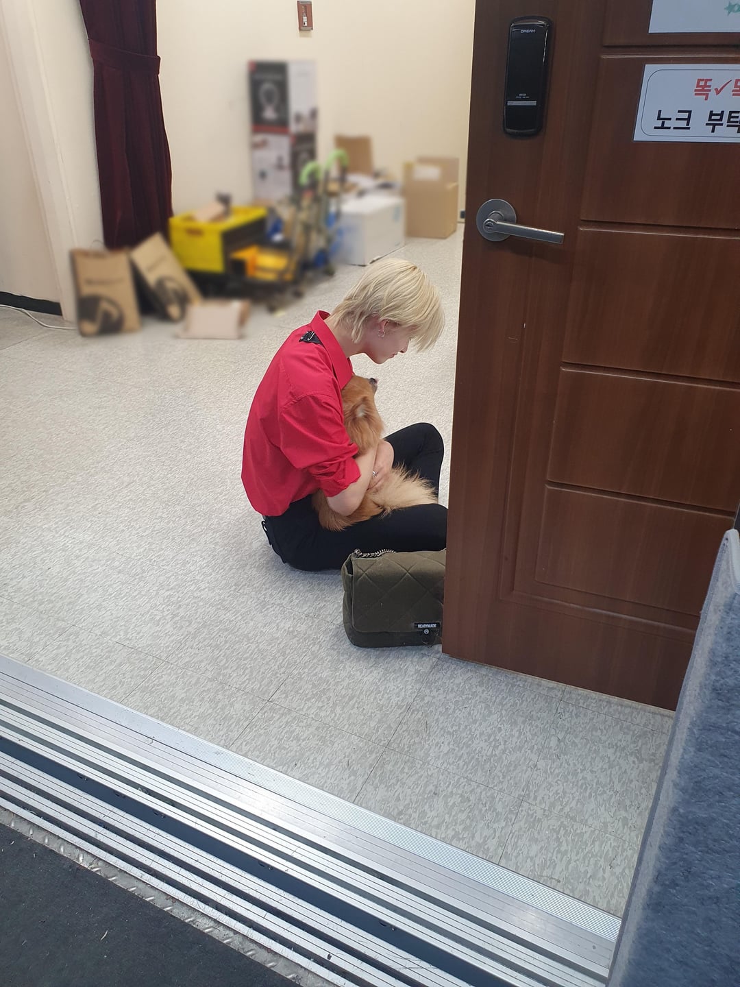 230604 Weverse: Ni-ki