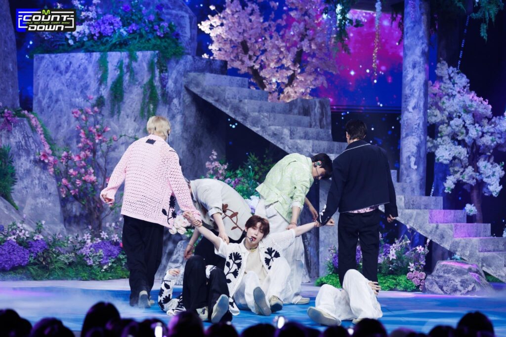 230619 ENHYPEN - Sacrifice (Eat Me Up) [230608 Performance Photos] @ Mnet M Countdown
