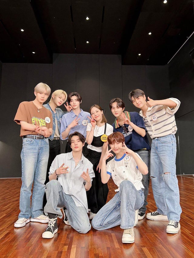 230609 SBS Hanbam Twitter: ENHYPEN