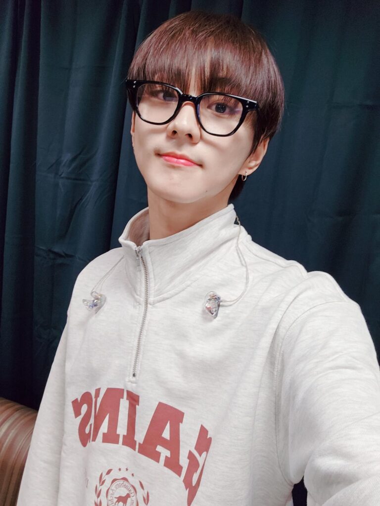 230904 Weverse: Jungwon