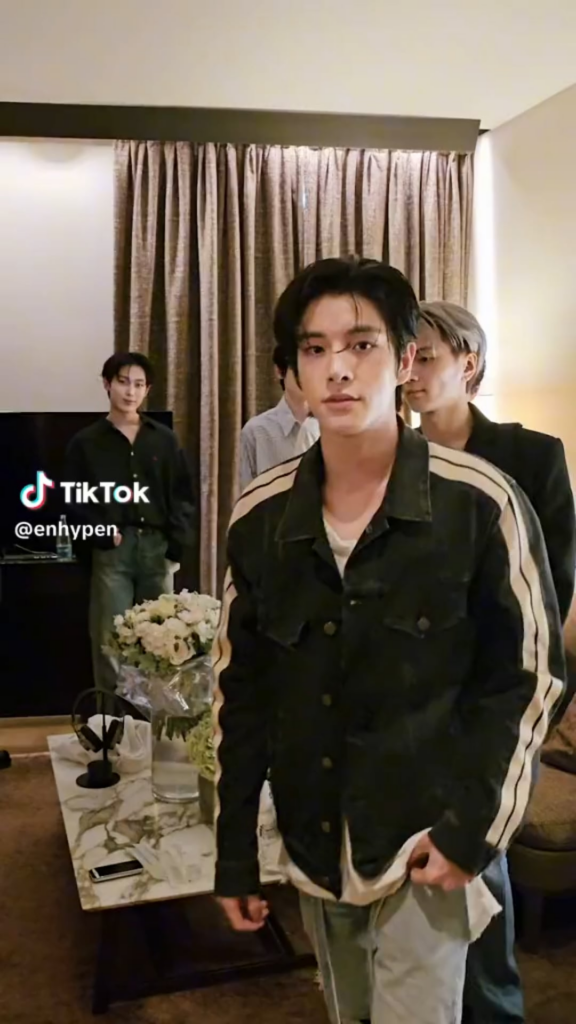 230922 Tiktok: ENHYPEN (2)