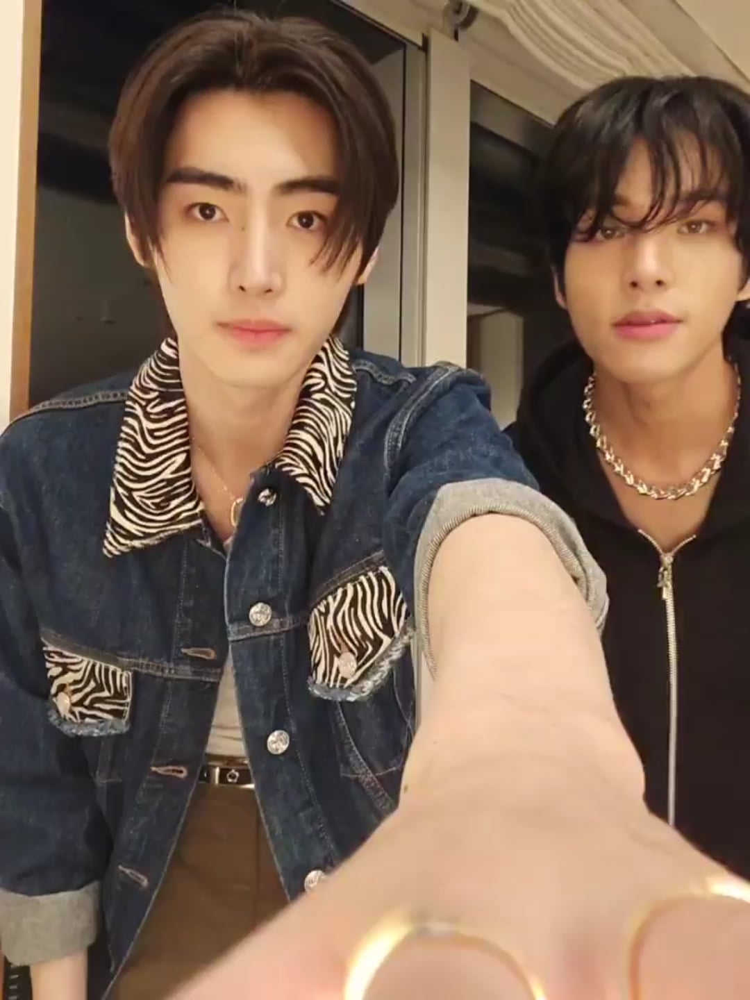 230913 Weverse: Sunghoon with Jake