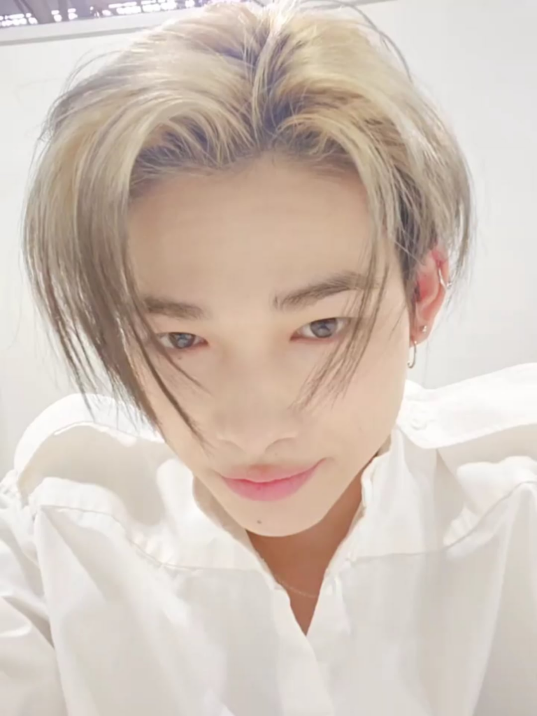 230910 Weverse: Ni-ki