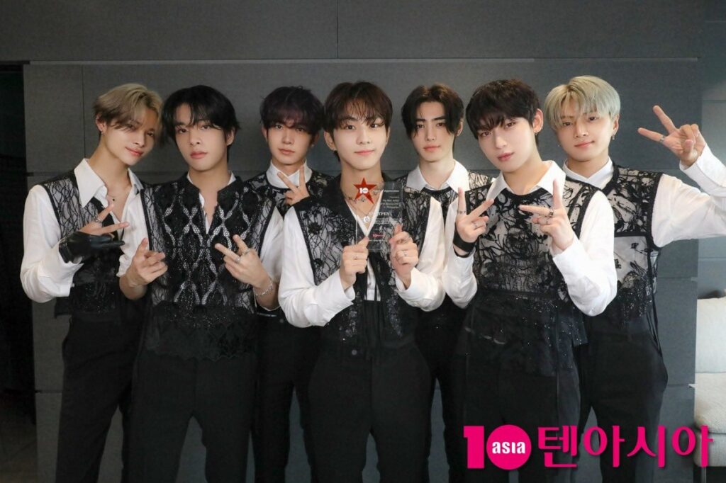 230906 ENHYPEN received their ‘Best K-Drama OST Artists’ in the Philippines trophy from Top Ten Awards (TTA)