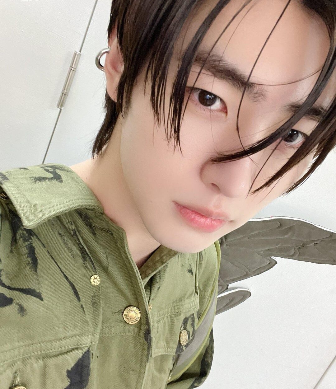 230901 Weverse: Pick your Today's ENHYPEN : August collection 💖💚💙💛💜 (Sunghoon, Sunoo & Ni-ki)