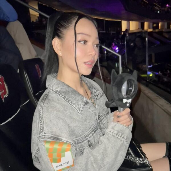 231019 Twitter: Bella Poarch