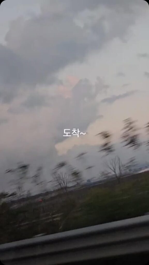 231024 Weverse Moment: Ni-ki