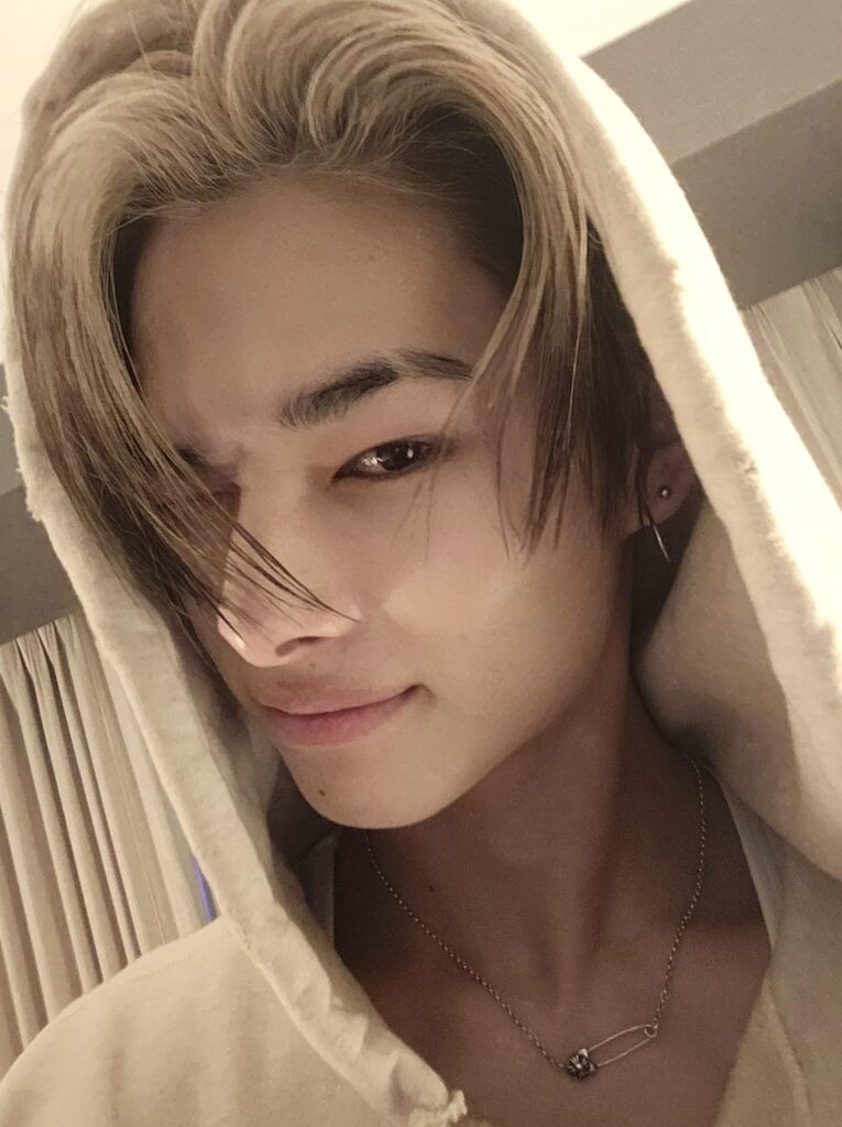 231023 Weverse: Ni-ki