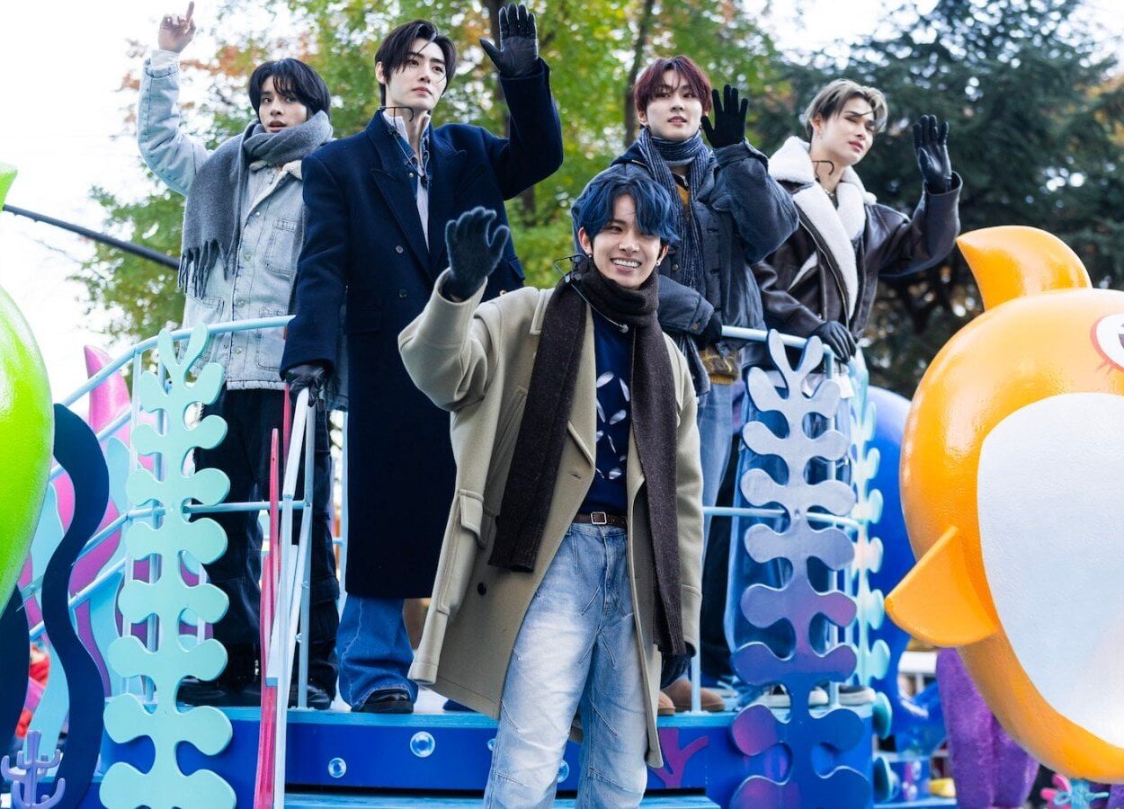 231124 Rolling Stone: See Enhypen 'Keep Swimmin' Through' the Macy's Thanksgiving Day Parade