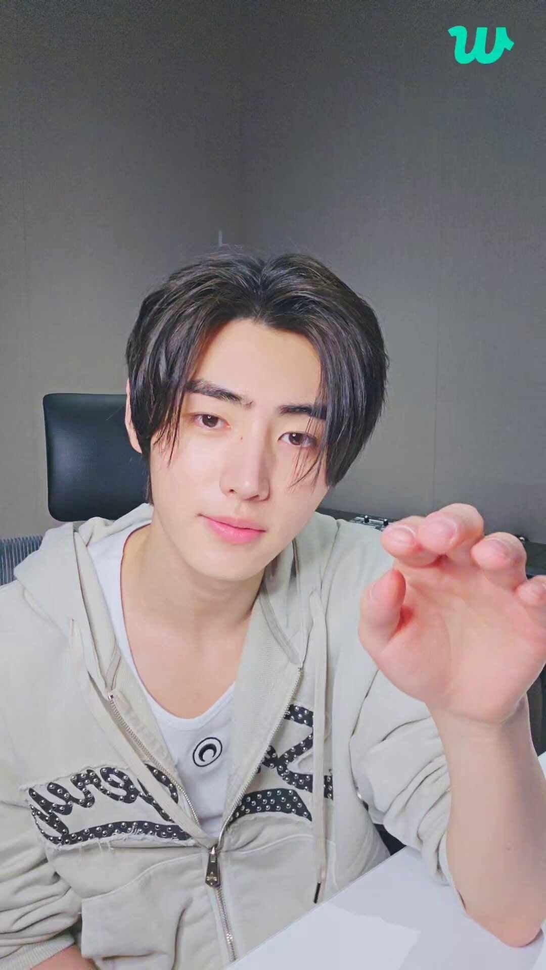 231103 [Weverse Live: Sunghoon] 🍊