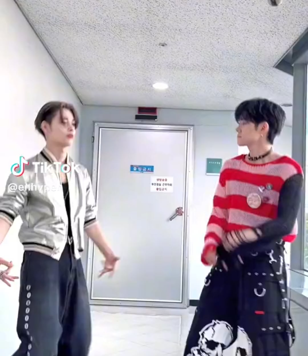 231124 Tiktok: Ni-ki with TXT Yeonjun
