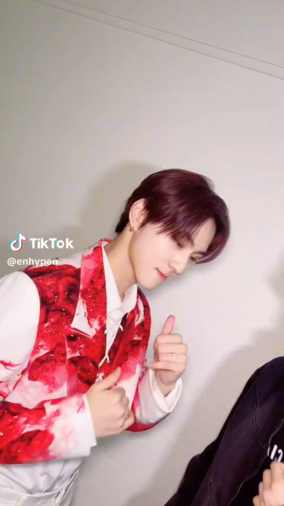 231130 Tiktok: Jungwon with Hwang Minhyun