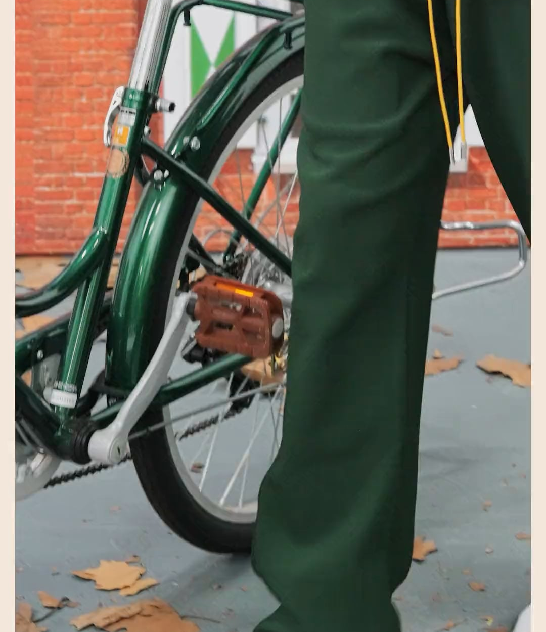 231101 HYBE MERCH Twitter: Special Gift Club 🚲 JAKE