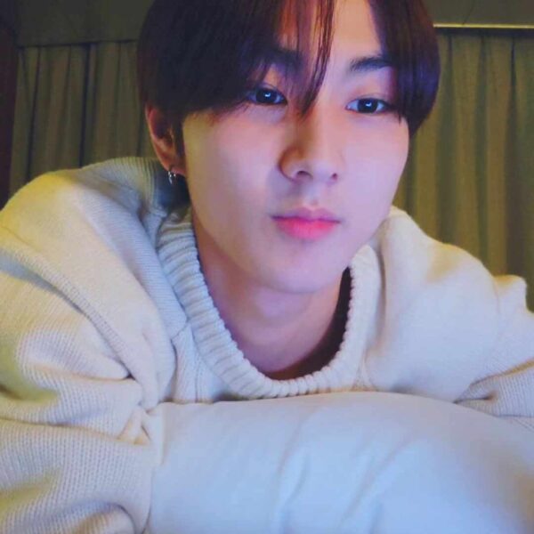 231127 [Weverse Live: Jungwon] Late night Garden