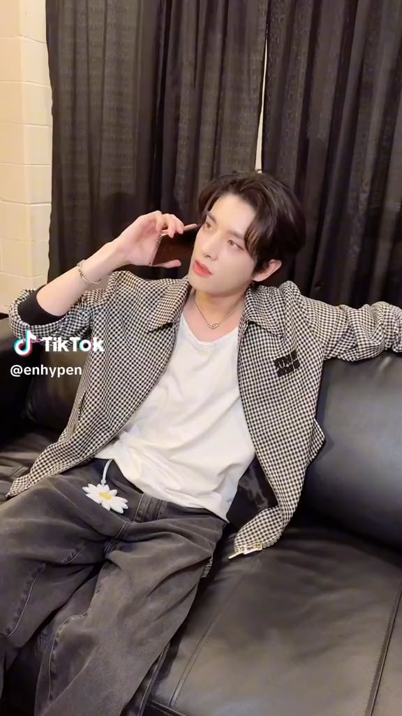 231122 TikTok: Heeseung & Jake
