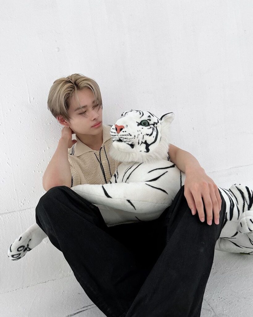 231127 ENHYPEN Instagram: Ni-ki for drjart