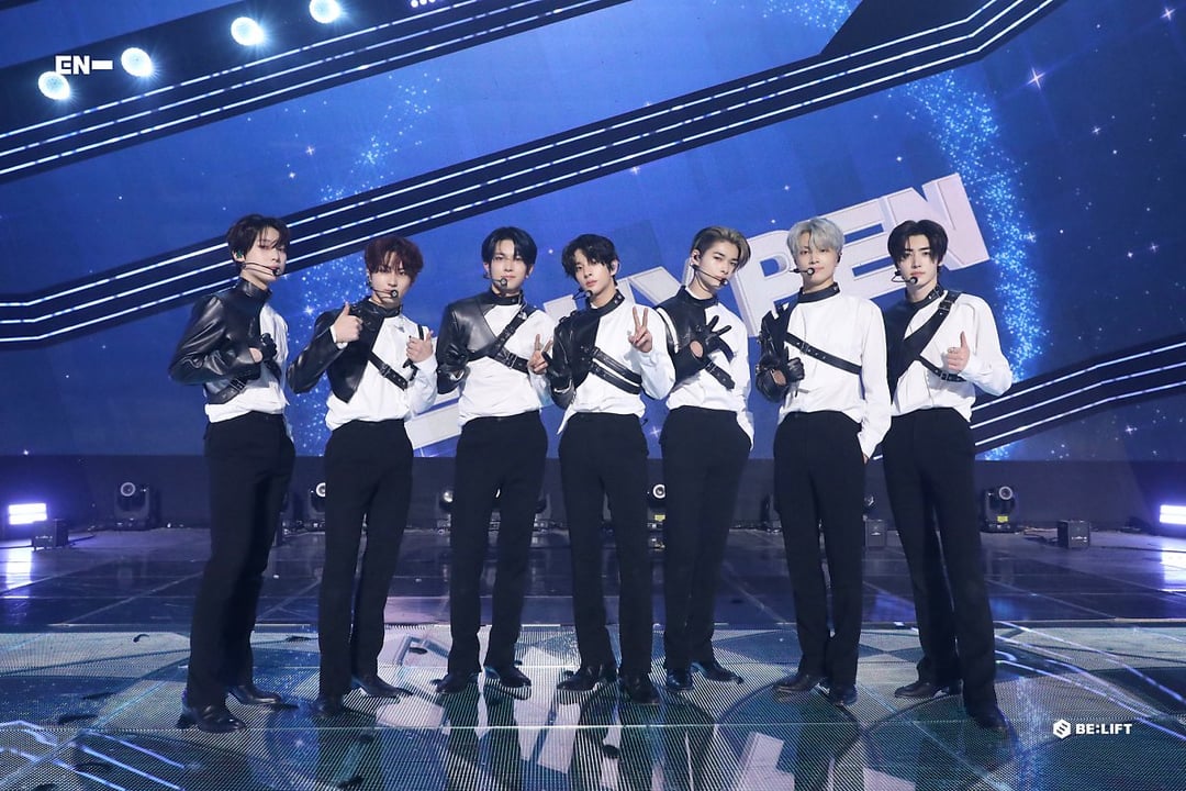 231217 Naver Post: Orange Blood Promotions Behind Photos (Part 1)