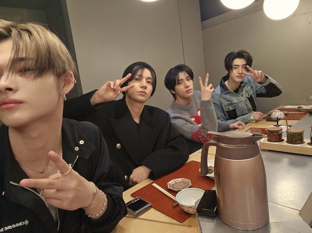 231213 Weverse: Ni-ki with Heeseung, Jake & Sunghoon