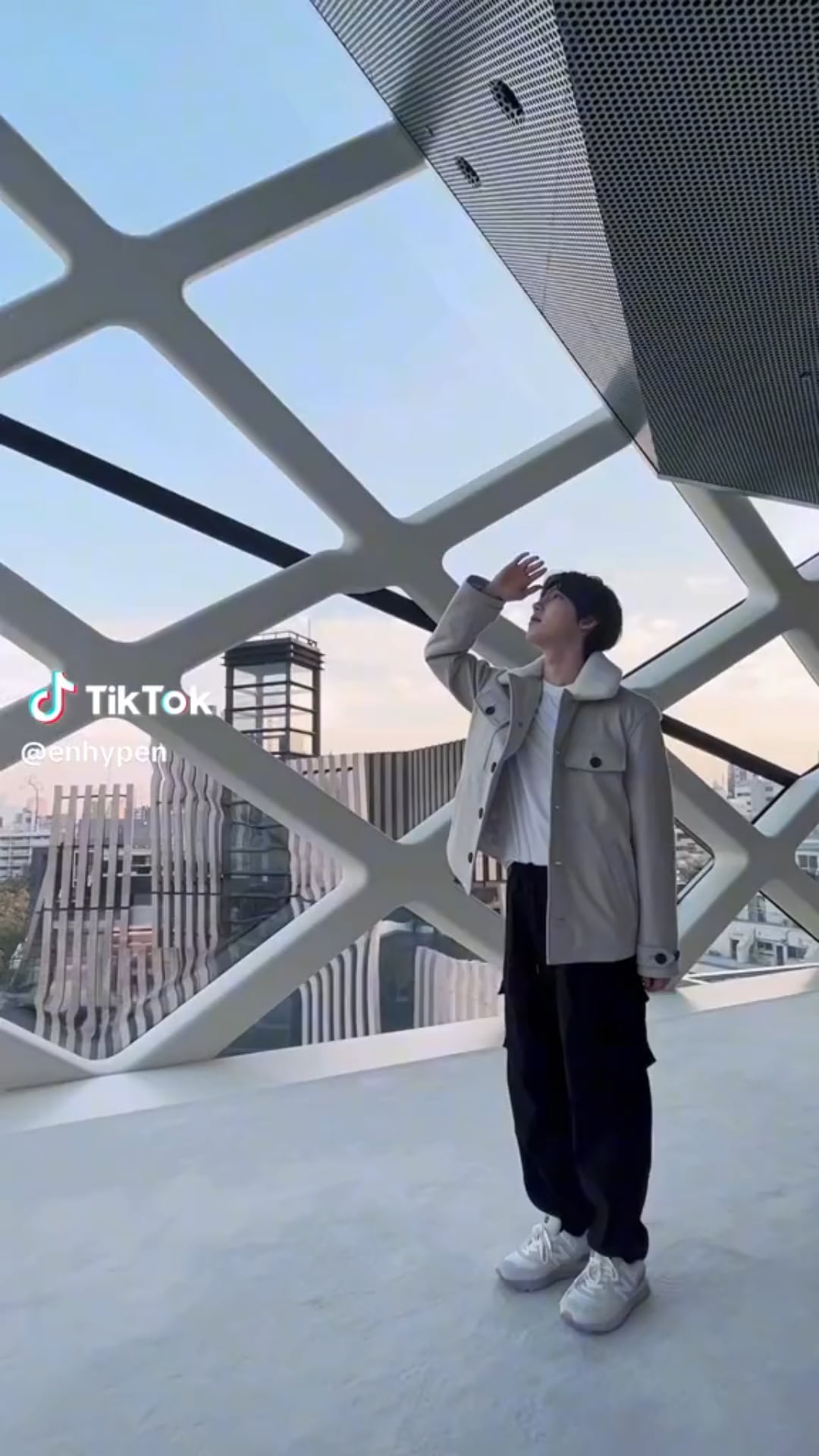 231201 Tiktok: ENHYPEN with Sakaguchi Kentaro