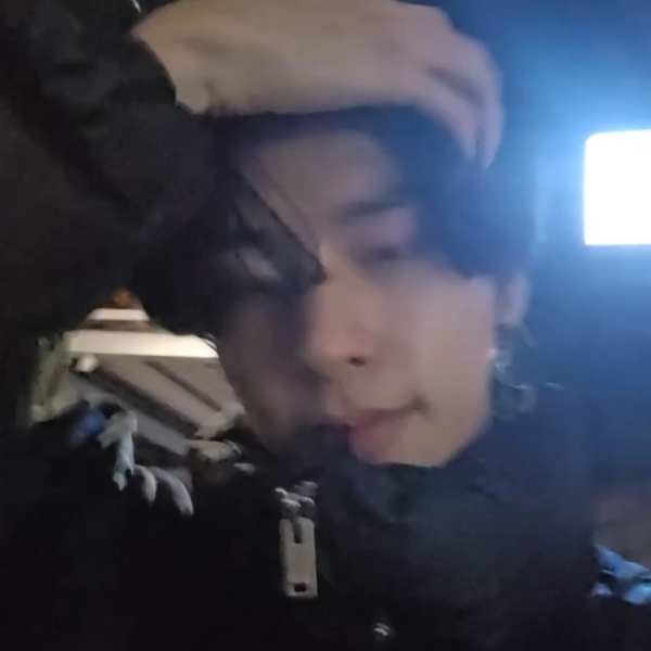 231229 Weverse: Jake with Ni-ki