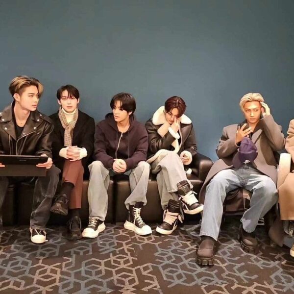 231225 [Weverse Live: ENHYPEN] Happy Holiday 🎄