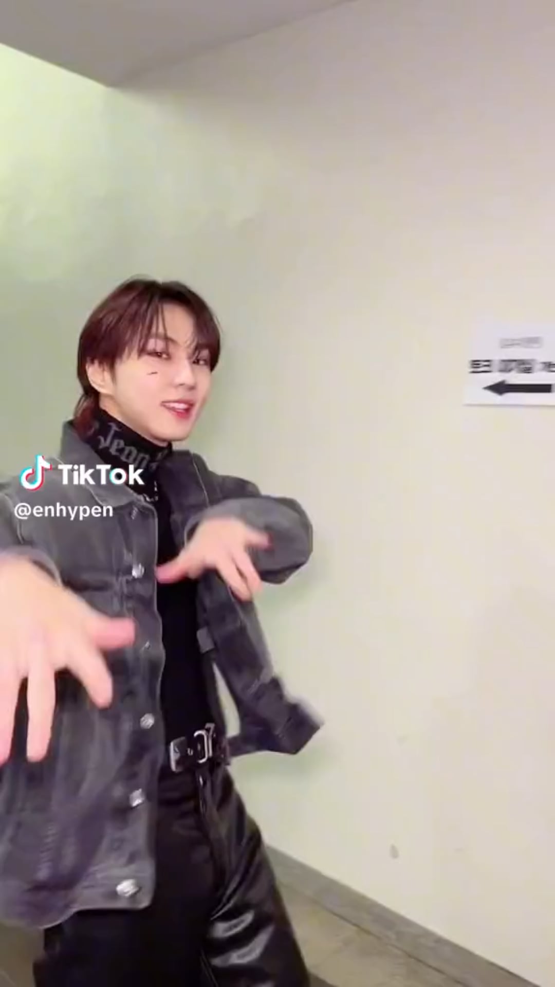 231202 Tiktok: Jungwon with Infinite Nam Woohyun