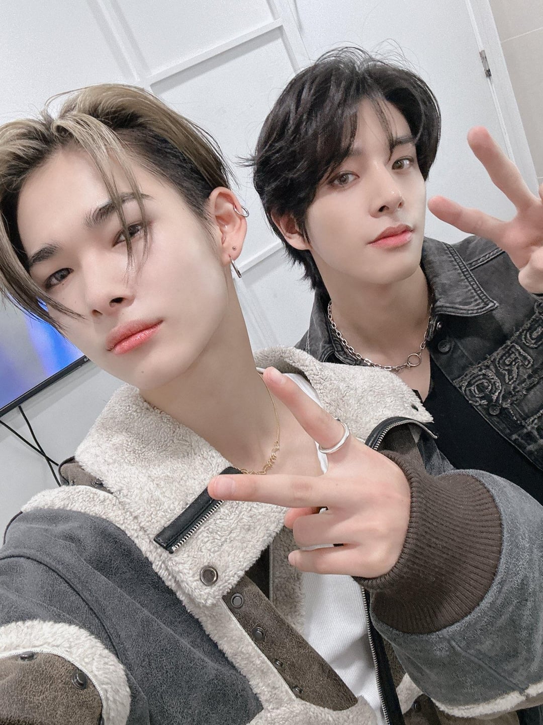 231207 Twitter: ENHYPEN OFFICIAL - Jake & Ni-ki @ Eunchae’s Star Diary