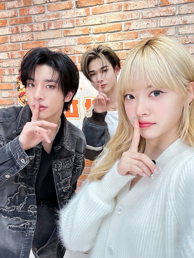 231207 eunchae_diary Twitter: Jake & Ni-ki with Le Sserafim Hong Eunchae